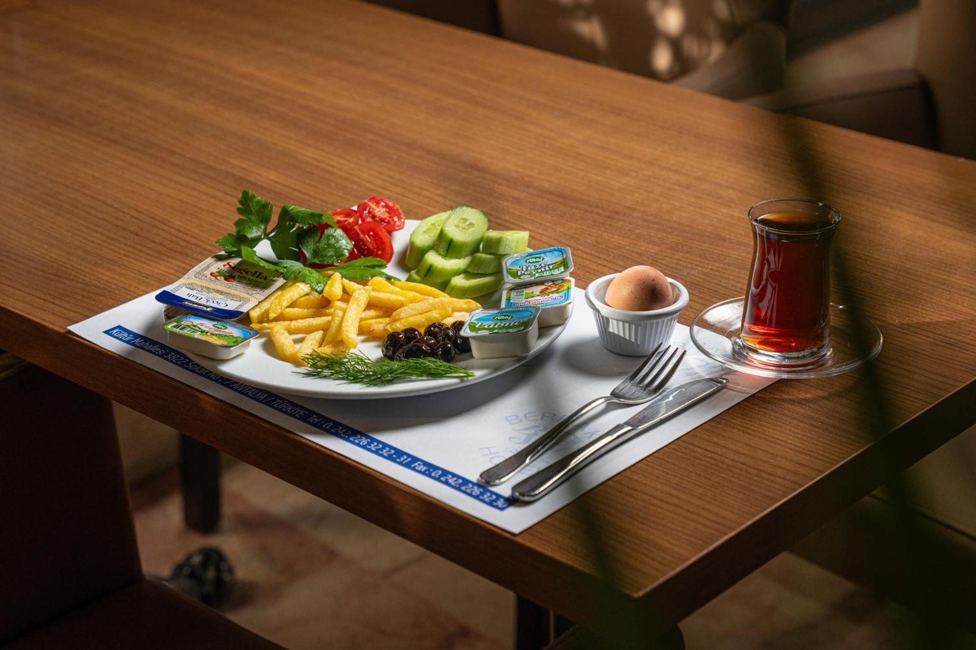 Berrak Su Hotel Antalya Exterior foto